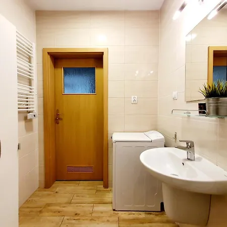 Apartament Z Parkingiem Przy Plazy Apartment