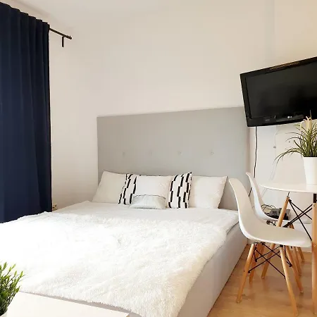 Lägenhet Apartament Z Parkingiem Przy Plazy *